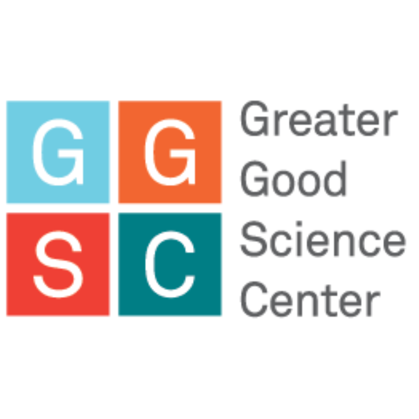 Logo van GGSC met kleurrijke vierkanten en tekst “Greater Good Science Center”